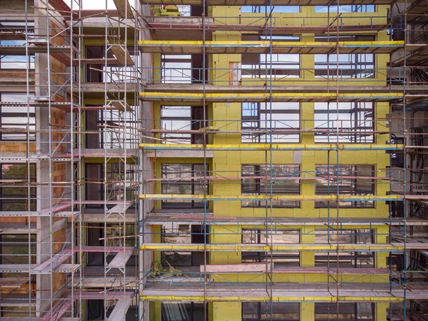 Échafaudage ravalement : optimisez vos rénovations en toute sécurité